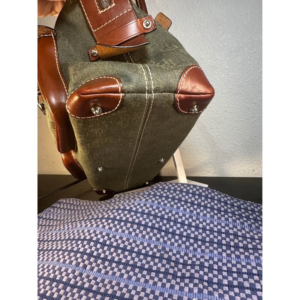 Dooney & Bourke Double Pocket Signature Anniversary Satchel in hunter green - Picture 3 of 9